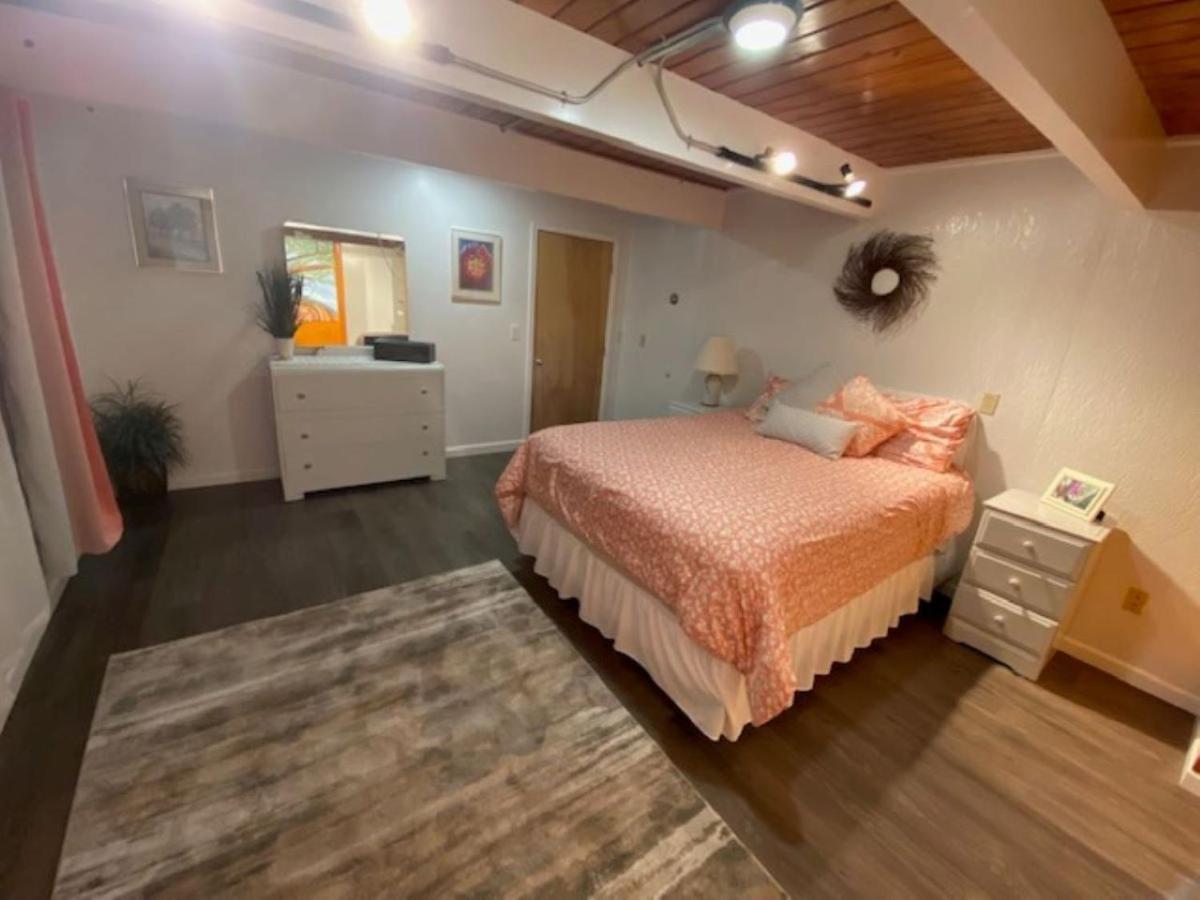 Spacious Lower Level Living All For You! Corvallis Extérieur photo